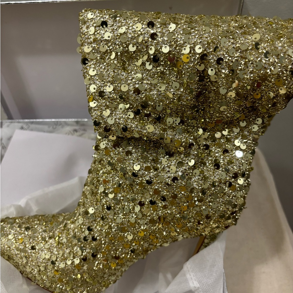 Super sexy Brand new never worn boots